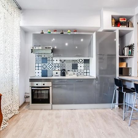 Superbe T2 de Standing au Pharo - Air Rental Marseille Extérieur photo